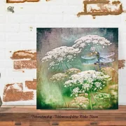 Karottenblüten mit Libelle, Wandbild als Leinwandbild im Shabby Chic, Landhausstil